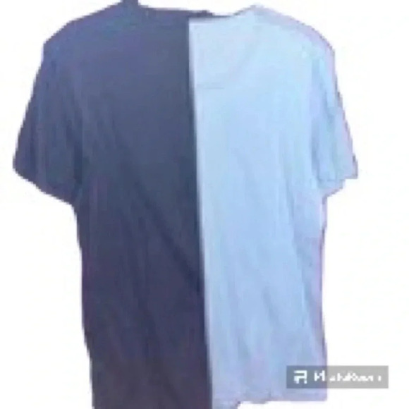 Hollister Tshirt - Picture 3 of 3